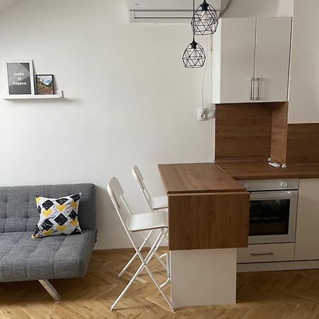 Stella Appartment Újvidék Kültér fotó