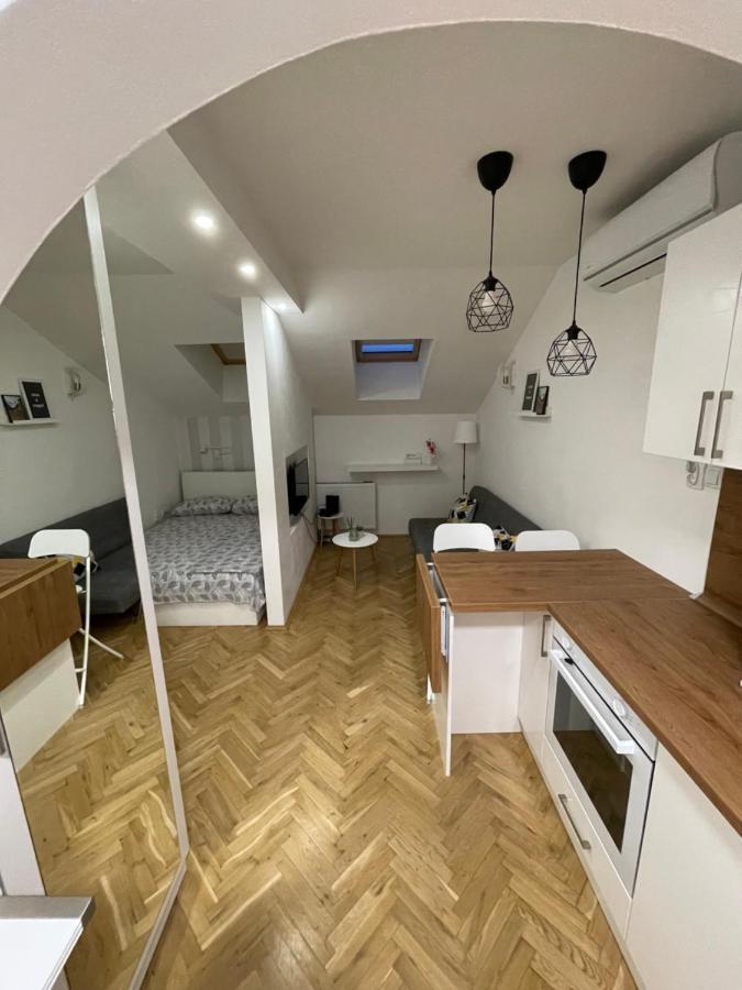 Stella Appartment Újvidék Kültér fotó