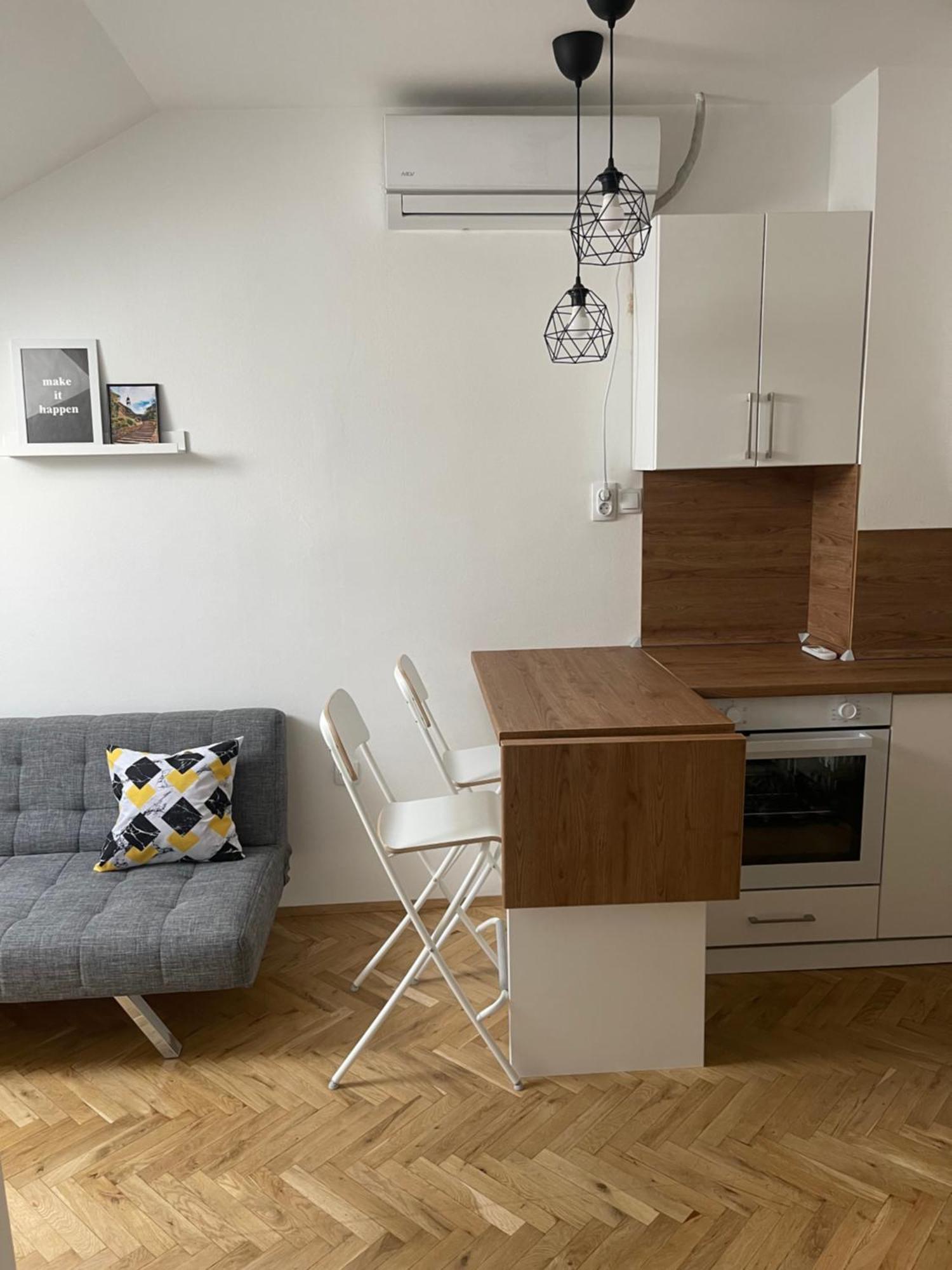 Stella Appartment Újvidék Kültér fotó